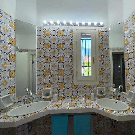 Πανσιόν A Rocchetta Luxury Μοντερόσο αλ Μάρε