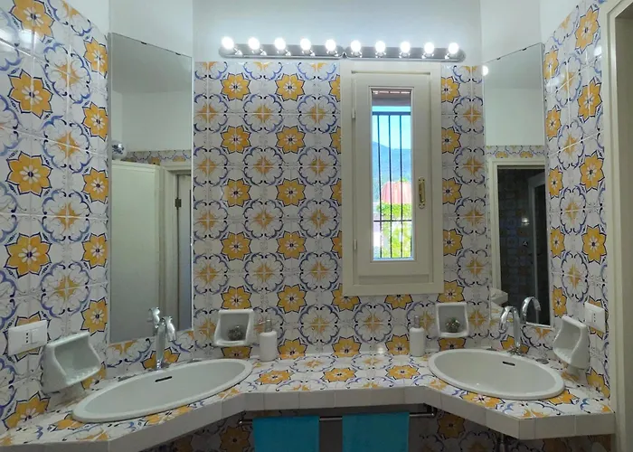 招待所 A Rocchetta Luxury 蒙特罗索阿尔马雷